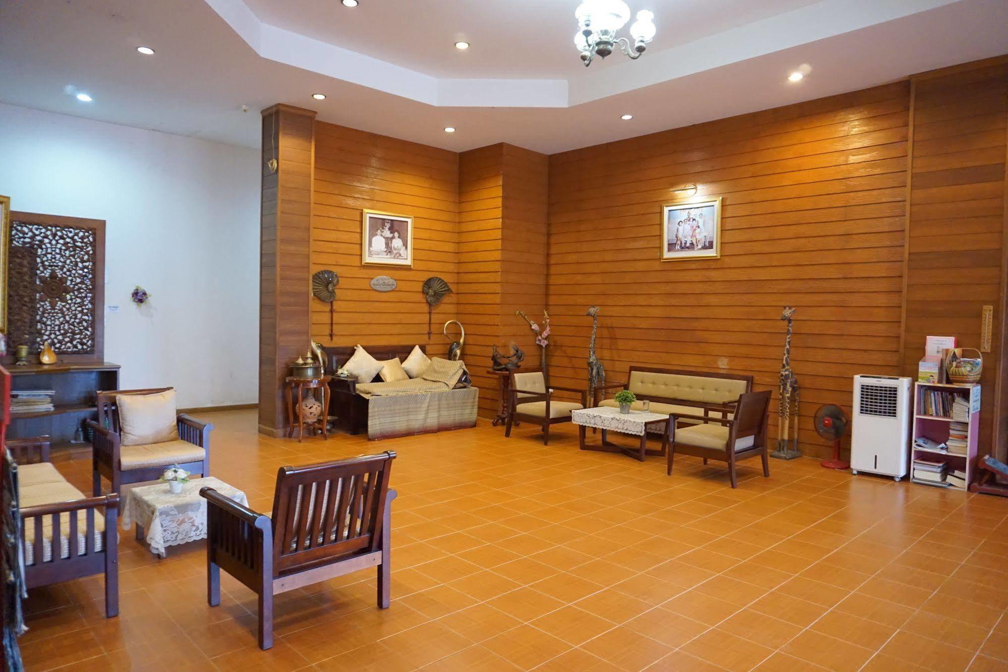 לואי Phurua Bussaba Resort & Spa מראה חיצוני תמונה